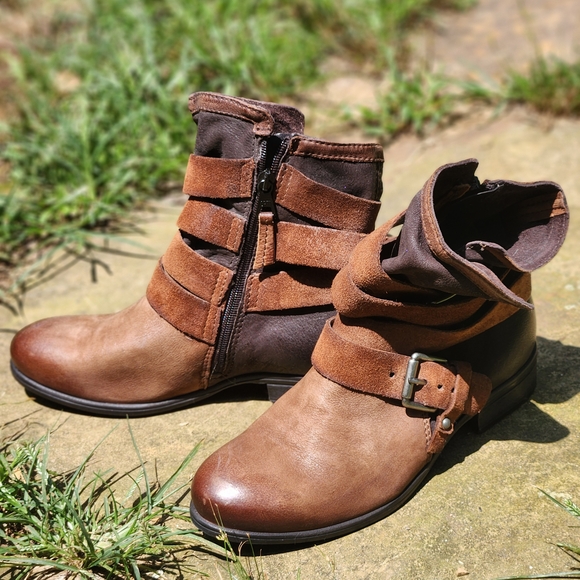 Miz Mooz "Shane" Brown Leather Ankle Boots, Gently Worn a Few Times - Picture 2 of 4